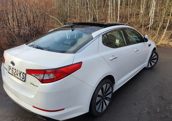 Kia Optima cena 33900 przebieg: 285000, rok produkcji 2012 z Wałbrzych małe 67